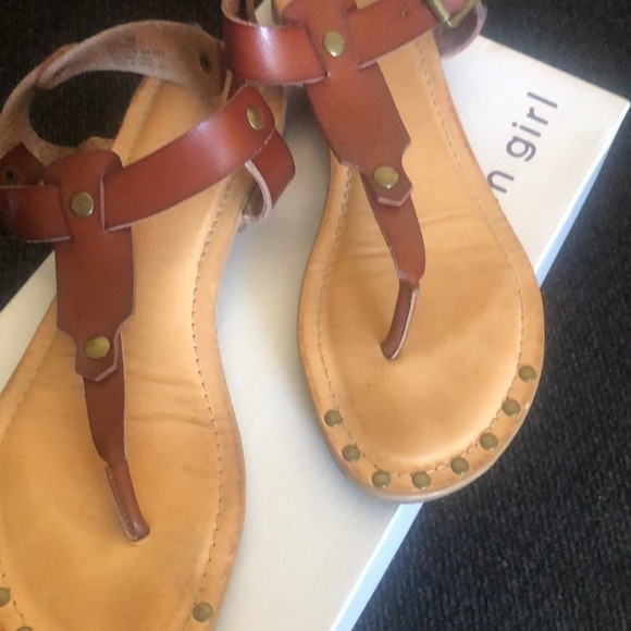 ❤️SOLD❤️ Madden Girl sandals slide - Picture 2 of 6